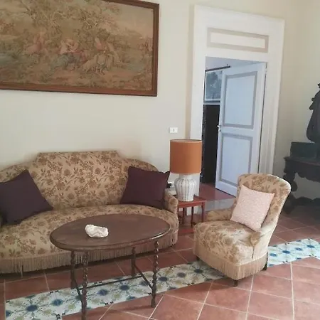 Bed & Breakfast La Casa Di Astrea 3*