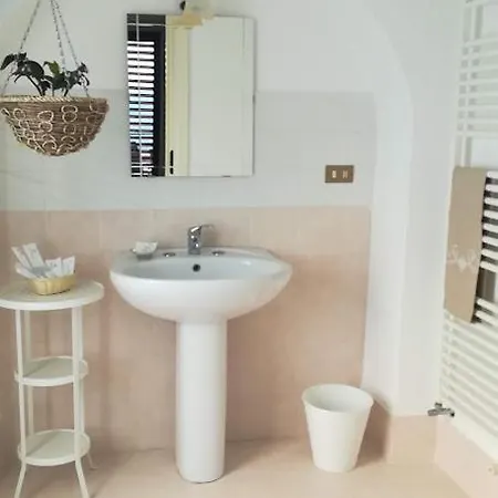 La Casa Di Astrea Bed & Breakfast 3*